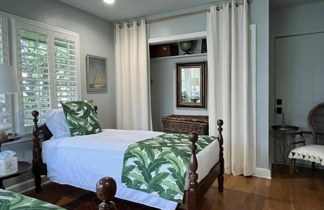 The Chaska House & Cottages-1
